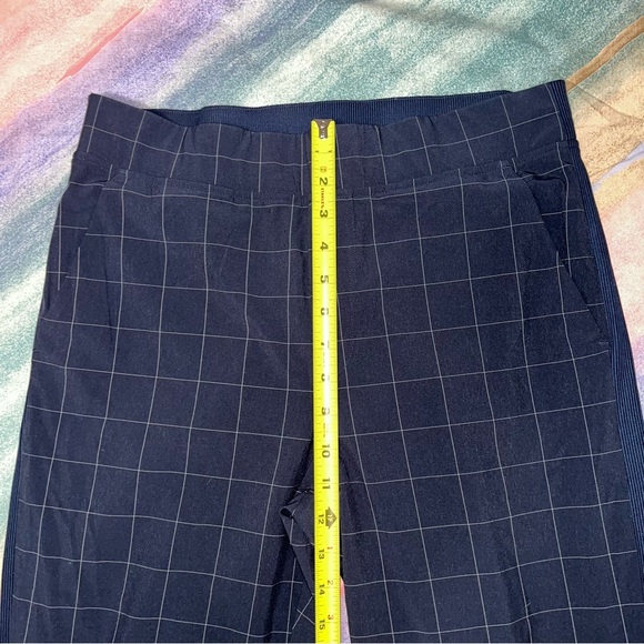 Athleta Brooklyn Textured Ankle Pants - Navy Windowpane women’s size 8 - Picture 9 of 9
